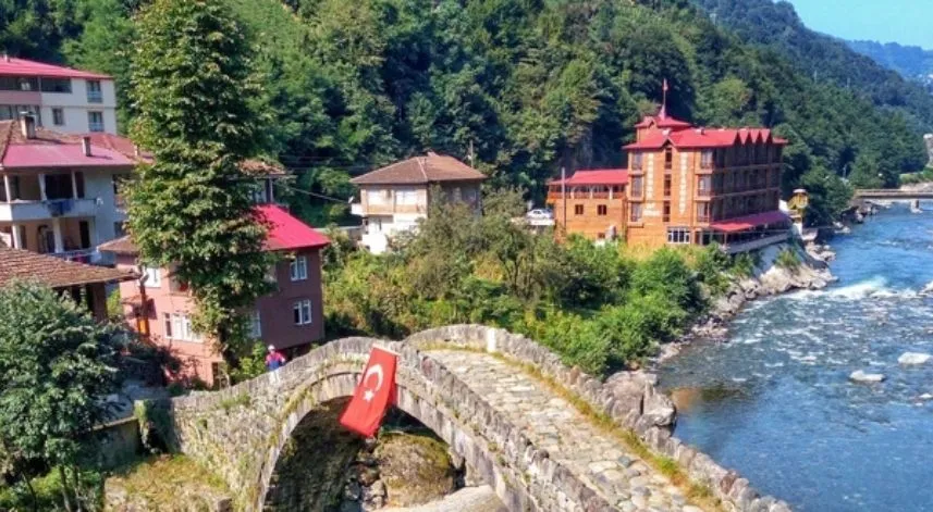 Çamlıhemşin’de değişik köy isimleri