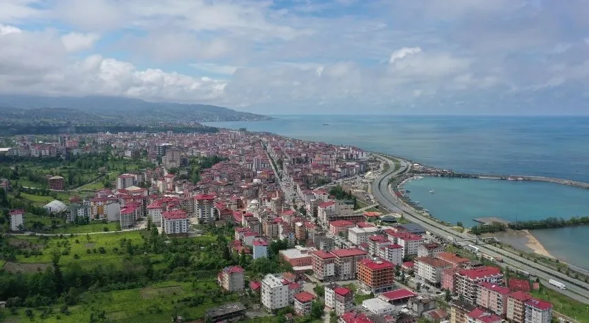 Ardeşen'in kalabalık mahallesi hangisi?