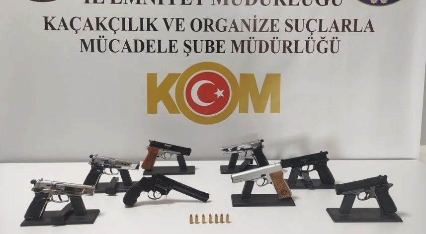 Samsun'da silah kaçakçılığı operasyonunda 5 zanlı yakalandı