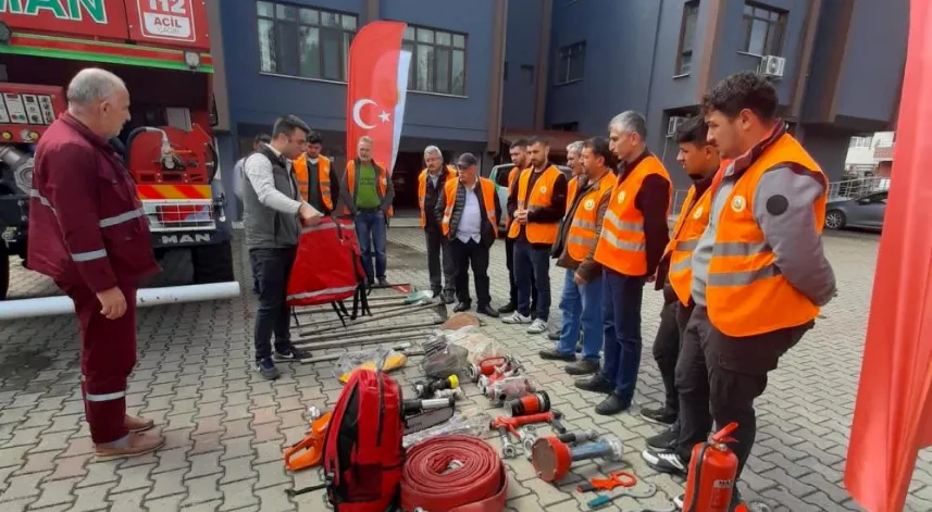 Orman yangınları gönüllüsü eğitimi yapıldı