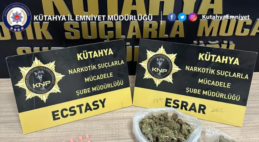 Kütahya’da otobüs yolcusunun üzerinde uyuşturucu ele geçirildi