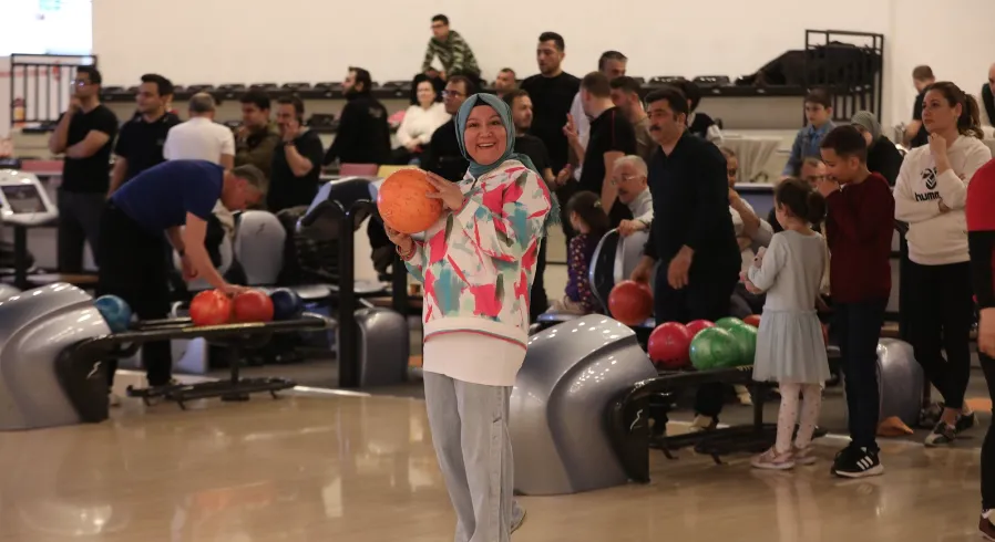 Hakim ve savcılar bowling turnuvasında karşılaştı