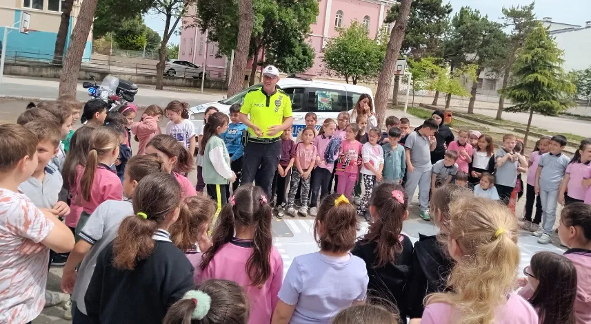 Bafra'da 160 öğrenciye trafik eğitimi verildi