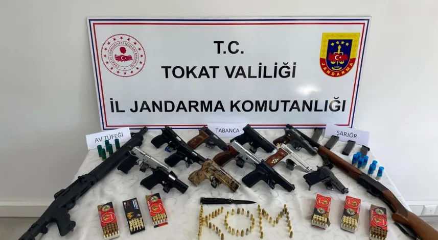 Silah ve mühimmat kaçakçılığı operasyonunda 14 kişi yakalandı