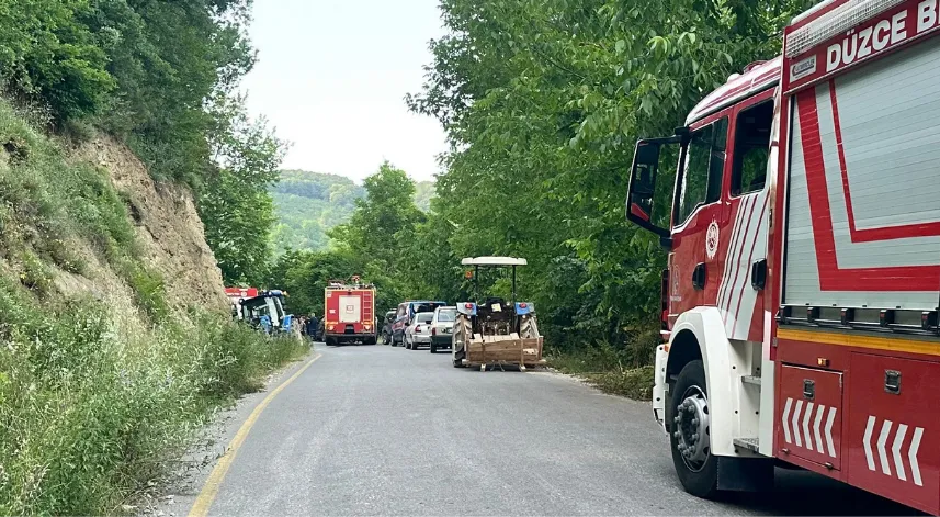 Şarampole devrilen traktörün sürücüsü yaralandı