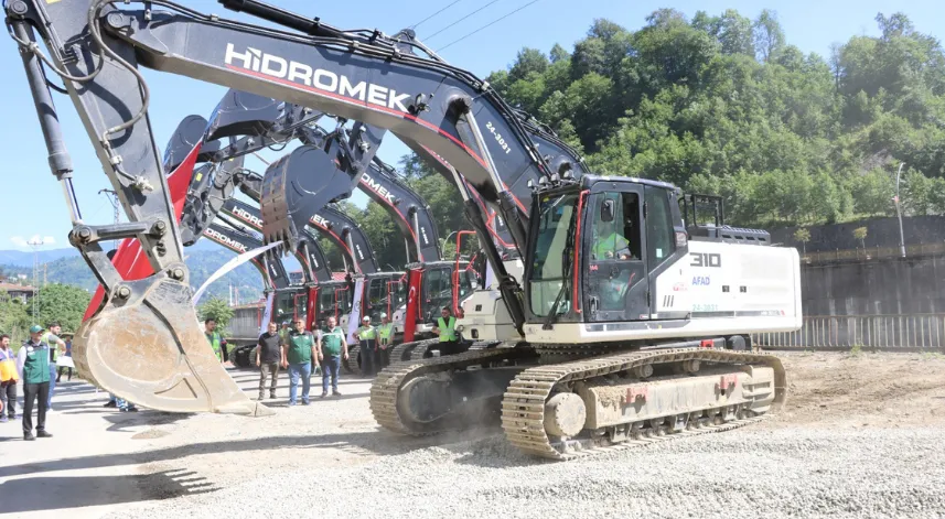 Rize'ye 8 yeni iş makinesi alındı