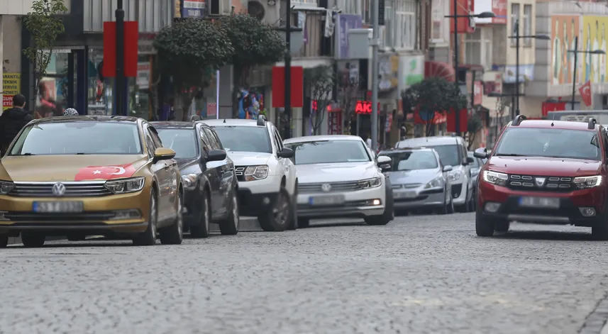 Rize’de ikinci el araç piyasası zor günler geçiriyor