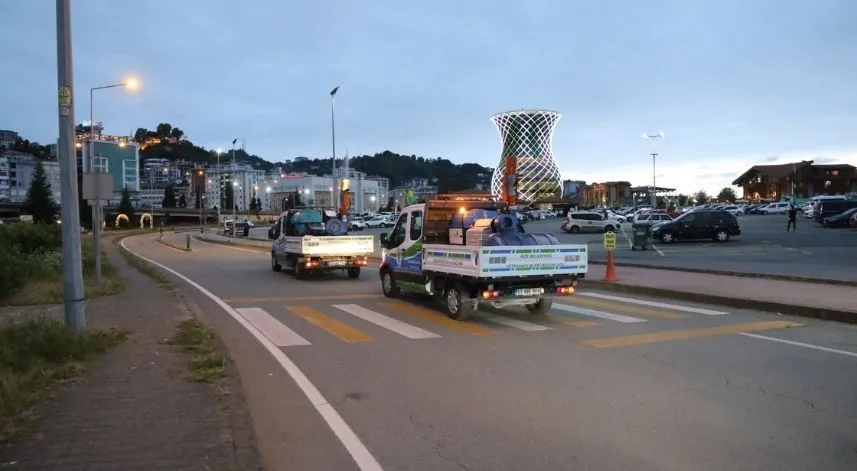 Rize Belediyesi ilaçlama çalışmalarına devam ediyor