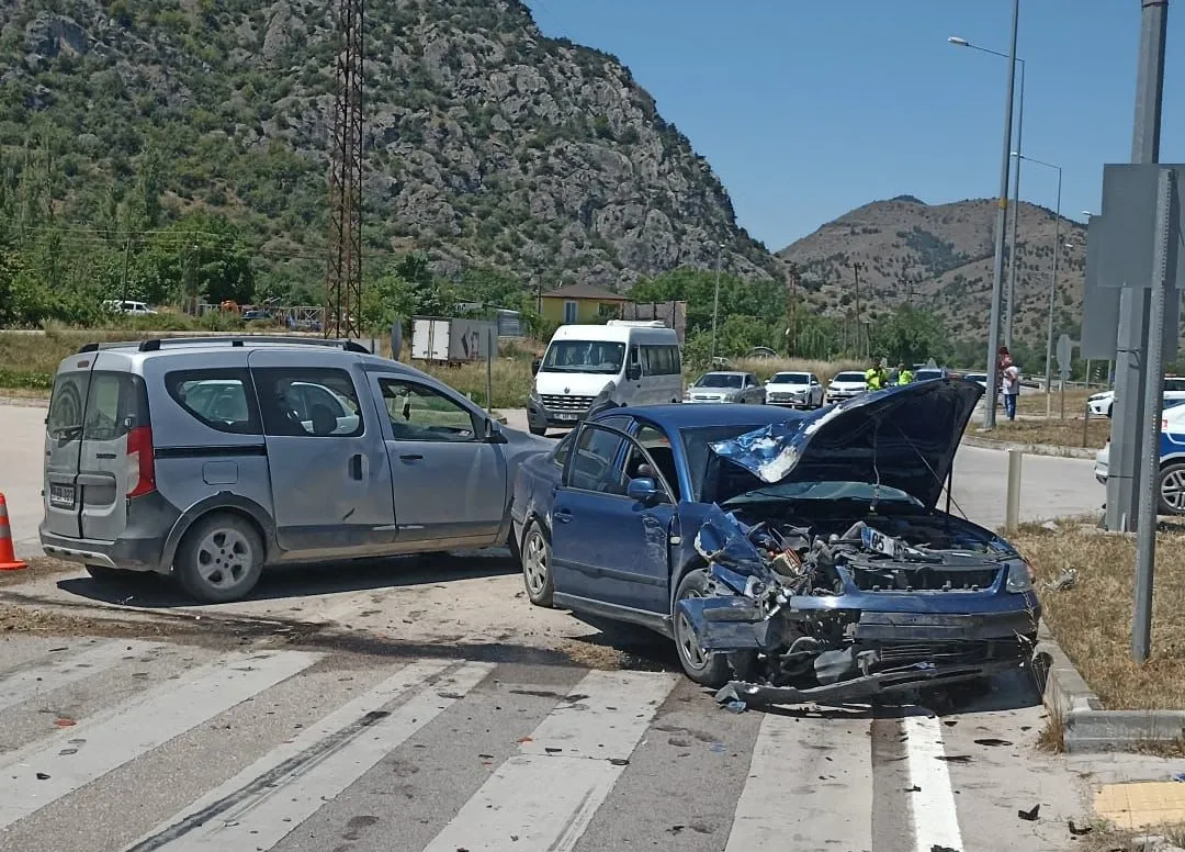 Amasya'da bayram tatilindeki trafik kazalarında 1 kişi öldü, 104 kişi yaralandı