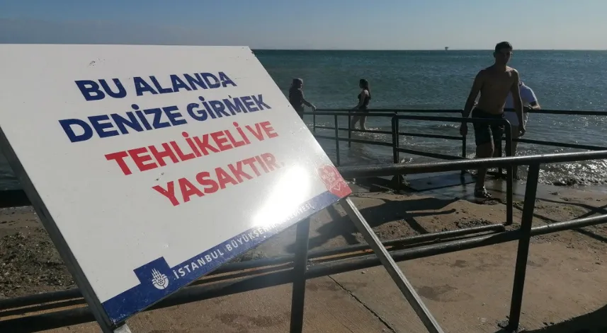 Samsun'da olumsuz hava şartları nedeniyle denize girilmemesi uyarısı