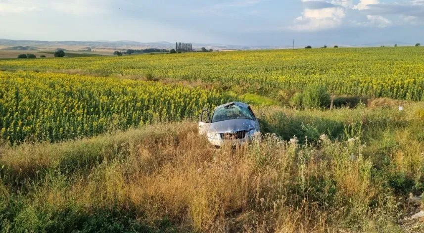 Şarampole devrilen otomobildeki 2 kişi öldü, 2 kişi yaralandı