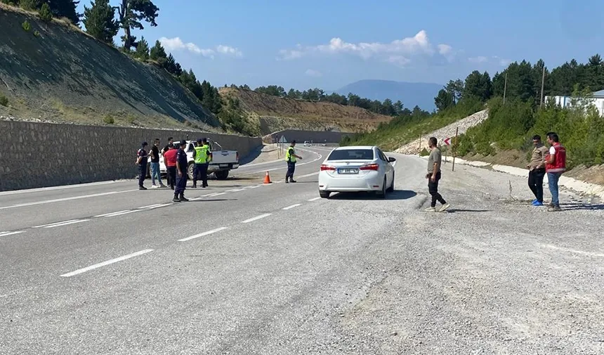 İki pikabın çarpışması sonucu 1 kişi öldü, 3 kişi yaralandı