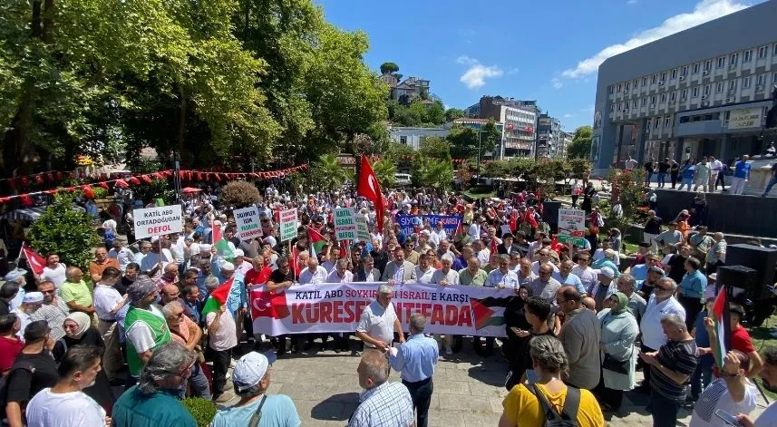 Zonguldak'ta Hamas lideri Heniyye ve Gazze için yürüyüş düzenlendi