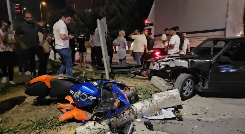 Zonguldak'ta otomobille çarpışan motosikletin sürücüsü ağır yaralandı