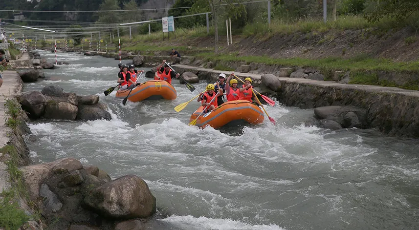 Rize'de ülkeler arası rafting yarışması yapıldı