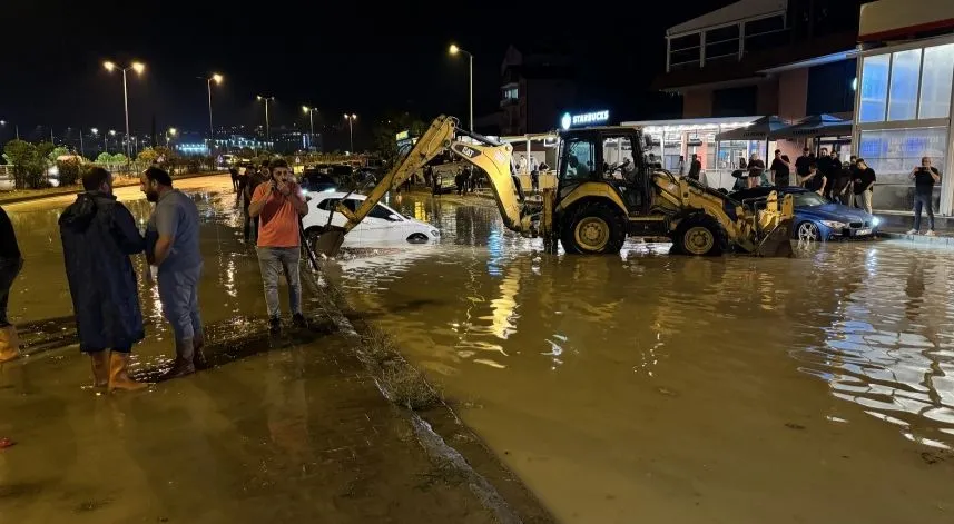 Karabük'te sağanak etkili oldu