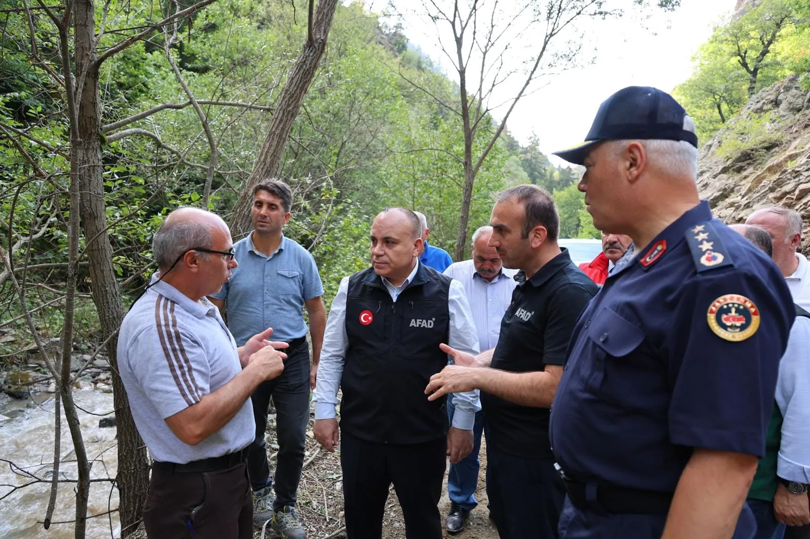 Artvin'de sağanak sonrası hasar tespit çalışmaları sürüyor