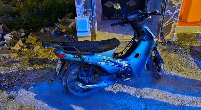 Motosiklet park halindeki araca arkadan çarptı: 2 yaralıÇorum'un Alaca ilçesinde motosikletin park h