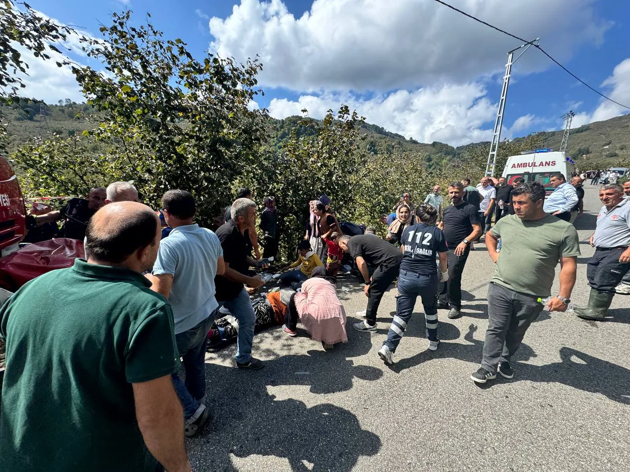 Şarampole devrilen minibüsteki 22 tarım işçisi yaralandı