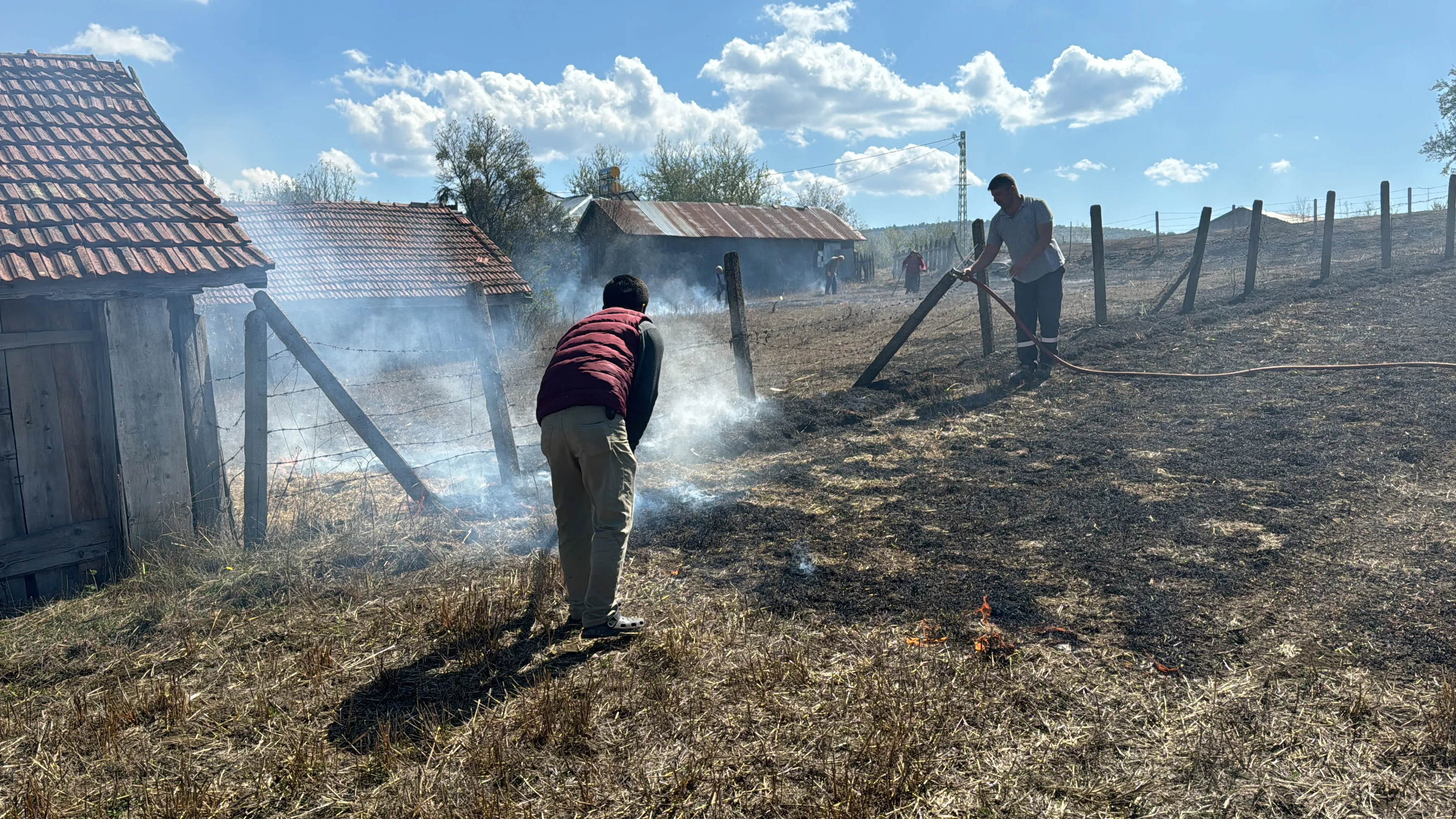 Karabük'te çıkan anız yangını söndürüldü