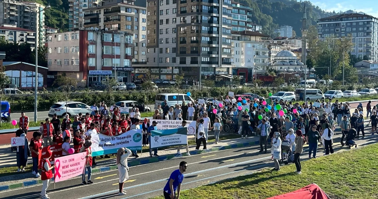 Rize'de yürüyüş düzenlendi