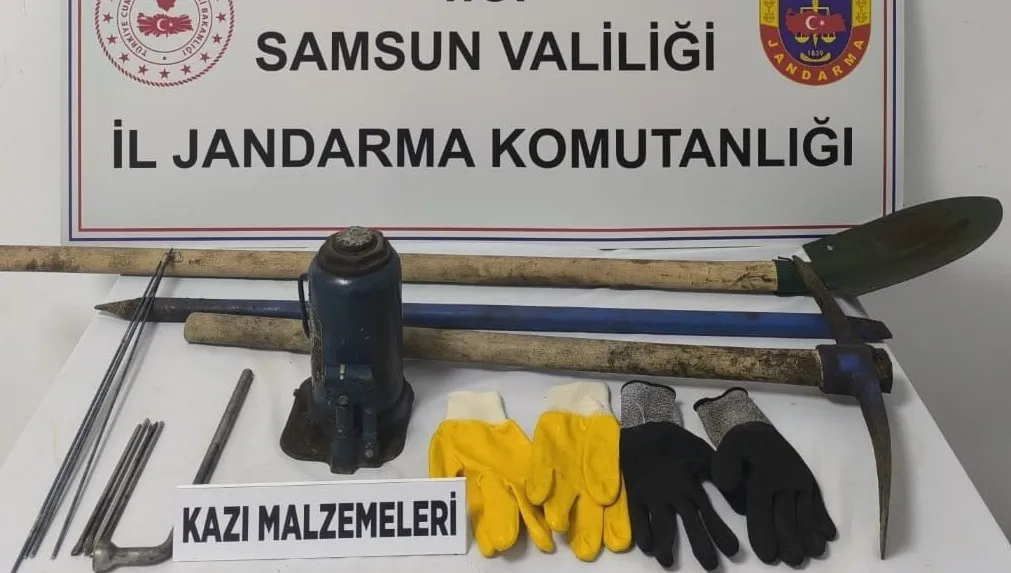 Kaçak kazı yapan 2 kişi suçüstü yakalandı