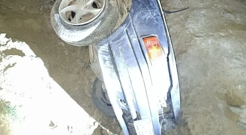 Sinop'ta dereye devrilen otomobildeki 1 kişi öldü, 2 kişi yaralandı