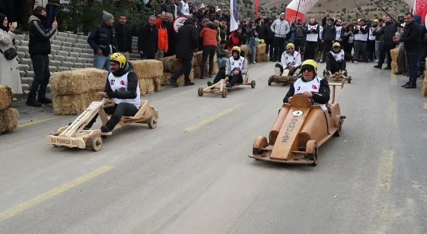 Erzincan’da Arabam tahtadan, inerim Ergan'dan formuLaz yarışı düzenlendi