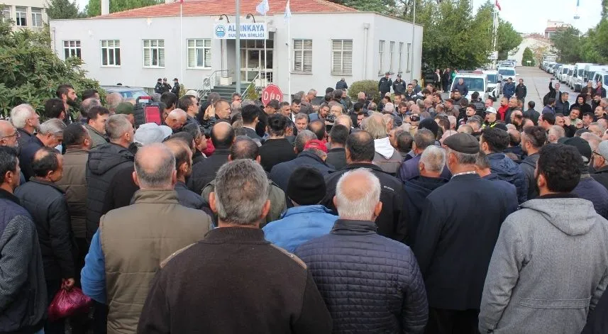 Samsun'da çiftçiler sulama birliklerinin fiyat artışına tepki gösterdi