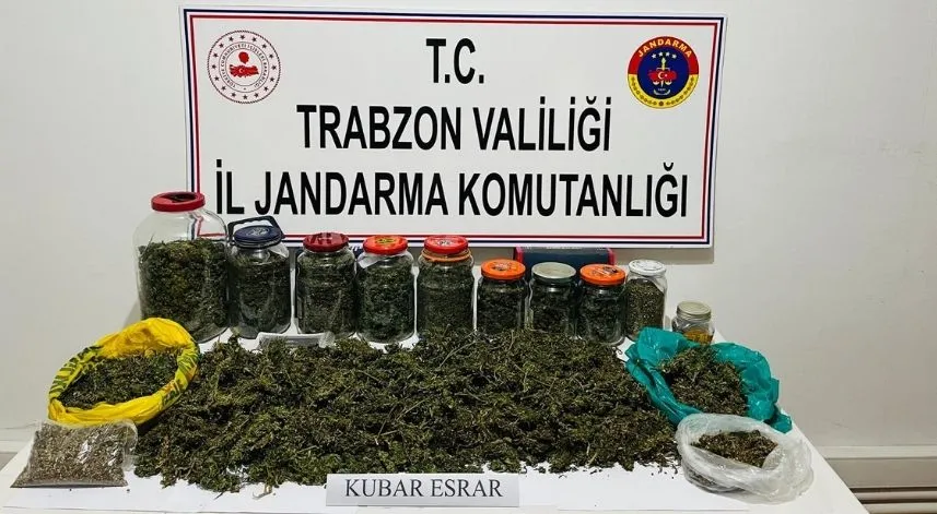 Trabzon'da 7 kilogram kubar esrar ele geçirildi