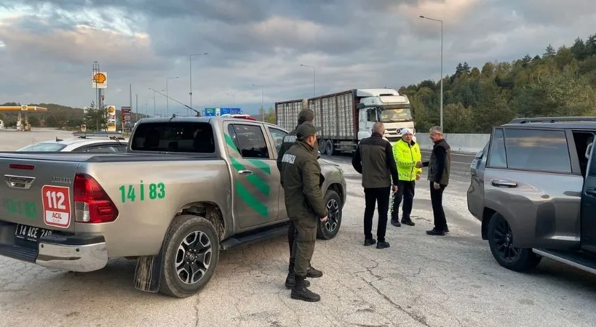 Bolu ve Düzce'de orman ürünleri taşıyan araçlar denetlendi