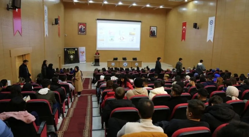 Bayburt'ta öğrenciler terör örgütlerine karşı bilgilendirildi