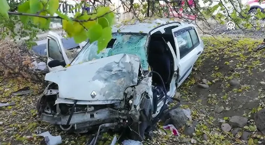 Malatya'da otomobilin devrilmesi sonucu 4 kişi yaralandı