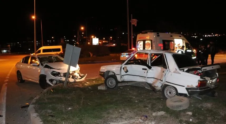 Samsun'da iki otomobilin çarpıştığı kazada 1 kişi yaralandı