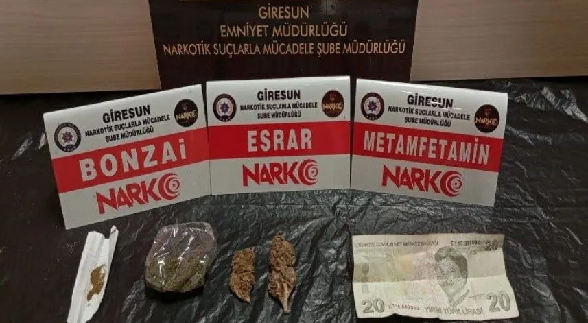 Giresun'da uyuşturucu ticareti yaptığı iddiasıyla 2 şüpheli tutuklandı