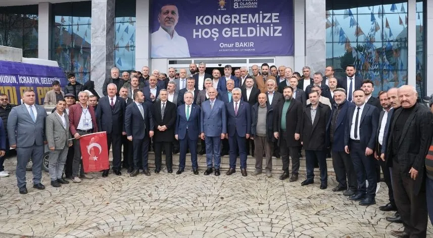 AK Parti'li Yılmaz, Samsun'da partisinin Kavak İlçe Kongresi'nde konuştu