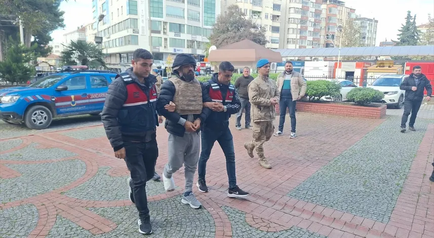 Samsun'da 1 kişinin ölü bulunmasıyla ilgili 3 zanlı yakalandı