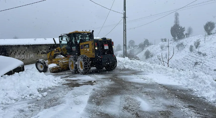 Rize’de 38 köy yolu ulaşıma kapandı