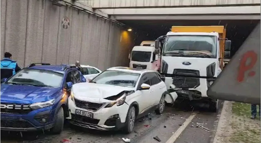 Malatya’da zincirleme kaza: 6 yaralı