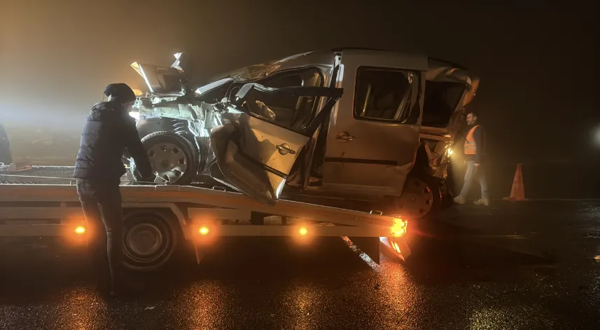 Bolu Dağı Geçişindeki Zincirleme Trafik KazasıI 6 Kişi Yaralandı