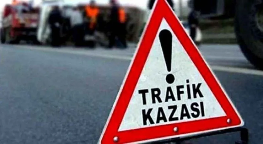 Trabzon'da dere yatağına devrilen otomobildeki 4 kişi yaralandı