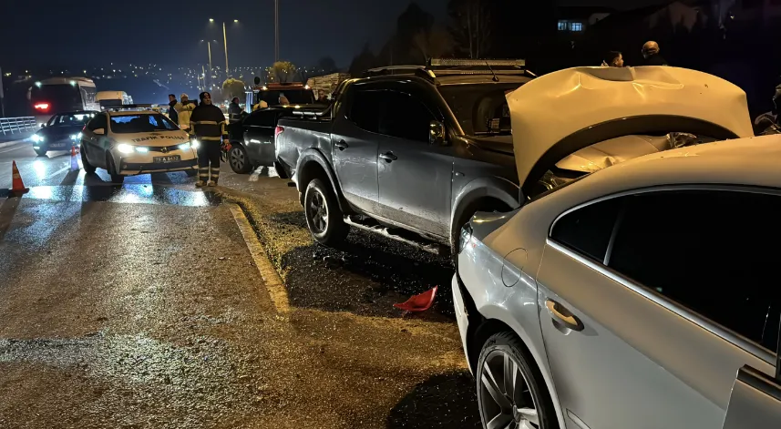 Karabük'te zincirleme trafik kazasında 5 kişi yaralandı