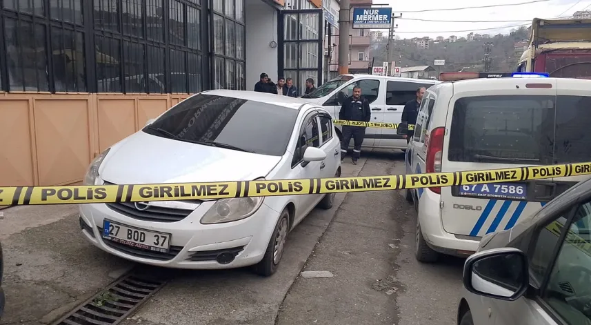 Zonguldak'ta bir kişi otomobilde ölü bulundu