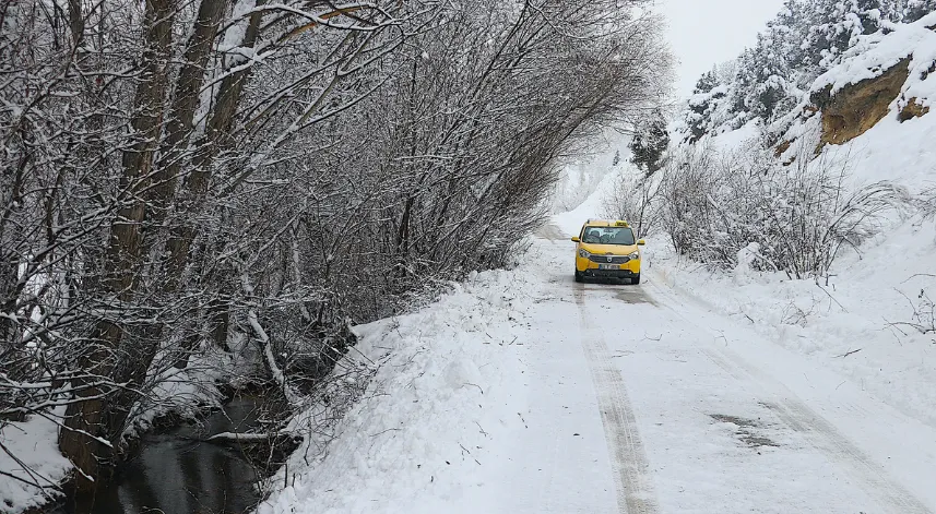 Bayburt'ta kar etkili oldu