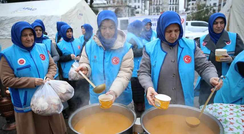 Afet bölgelerinde manevi destek verecek kadınlar eğitimlere başladı