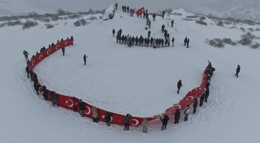 Sarıkamış Şehitleri için 1900 rakımlı yaylada anıldı