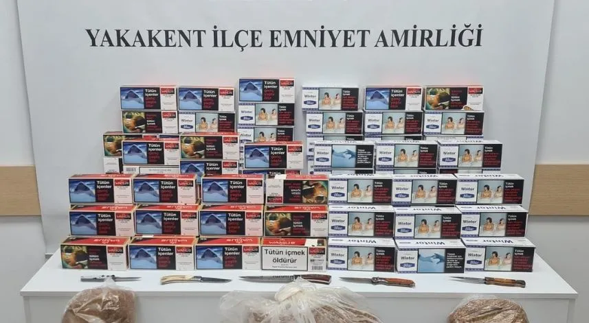 Bir araçta 20 bin makaron ve 25 kilogram kaçak tütün bulundu