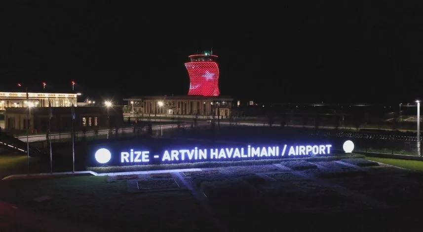 Rize-Artvin Havalimanı'nı geçtiğimiz yıl 1,1 milyon yolcu kullandı