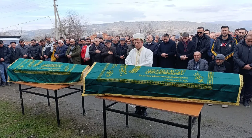 Amasya'da göçükte hayatını kaybeden 2 işçi son yolculuğuna uğurlandı