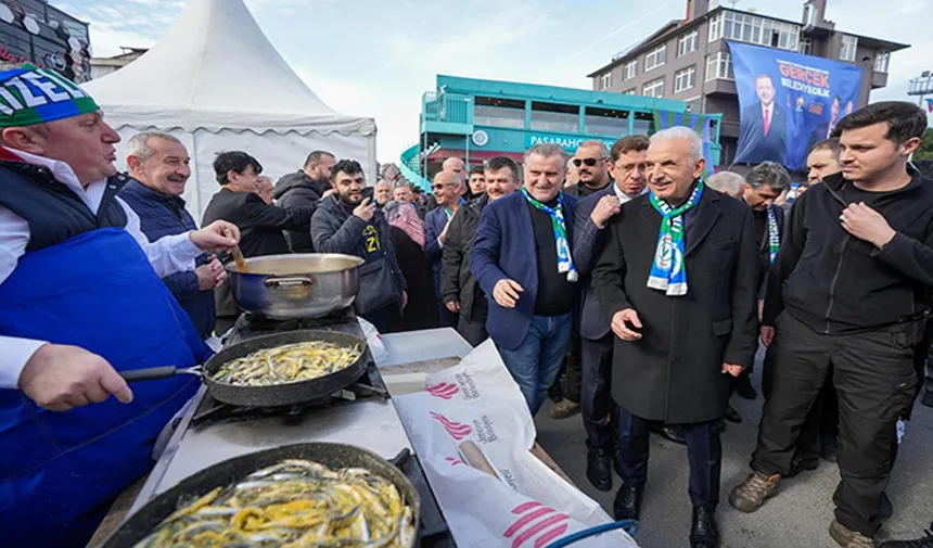 Ümraniye 10. Hamsi ve Kültür Festivali'nde 10 ton hamsi ikram edildi